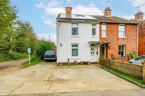 5 bedroom semi-detached house for sale