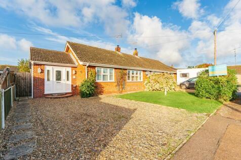 2 bedroom semi-detached bungalow for sale