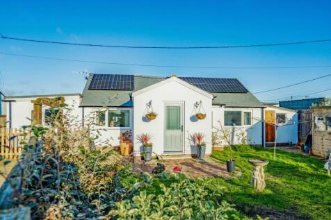 Beach Road, Hemsby 3 bed detached bungalow for sale