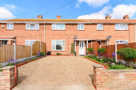 Somerville Avenue, Gorleston 3 bed terraced house for sale