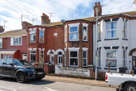Palmer Road, Gorleston 3 bed terraced house for sale