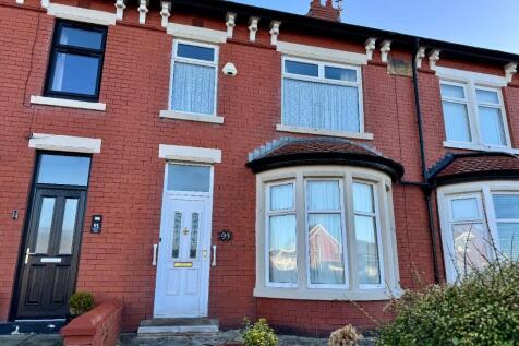 3 bedroom terraced house for sale
