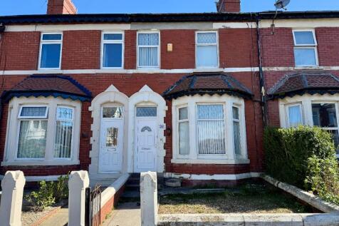 4 bedroom terraced house for sale