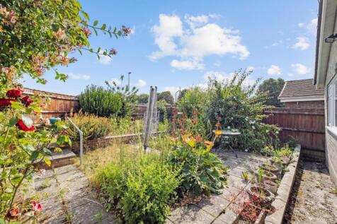 Dorchester, Dorset 2 bed bungalow for sale