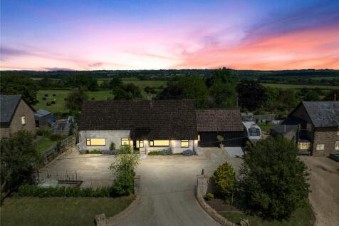 Closworth, Yeovil, Somerset 3 bed bungalow for sale