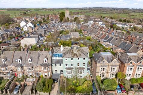 7 bedroom terraced house for sale