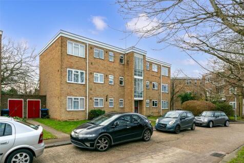 Sunningdale Court, Jupps Lane... 2 bed flat for sale