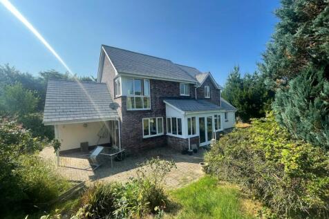 Pontgarreg, Llandysul, SA44 3 bed detached house for sale