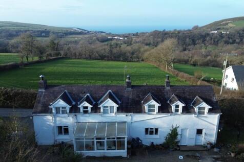 Pontgarreg, Near Llangrannog, SA44 3 bed property with land for sale