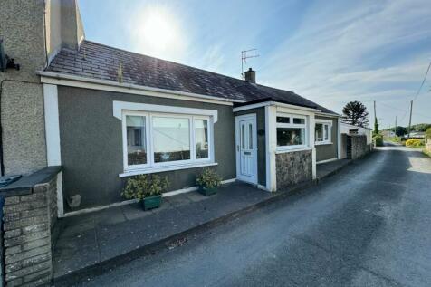 3 bedroom semi-detached bungalow for sale