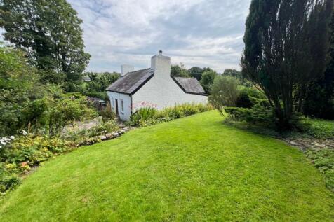 Pentrecwrt, Llandysul, SA44 4 bed cottage for sale