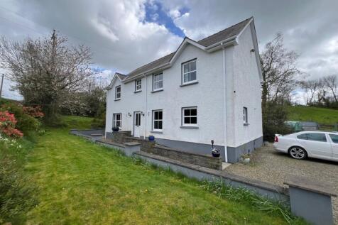 Mydroilyn, Near Aberaeron, SA47 4 bed detached house for sale