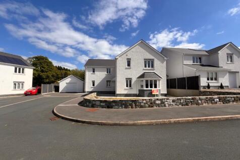 Cross Inn, New Quay, SA44 4 bed detached house for sale
