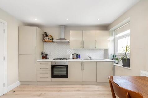 High Street, Penge, London, SE20 1 bed apartment for sale