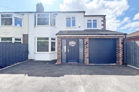 4 bedroom semi-detached house for sale
