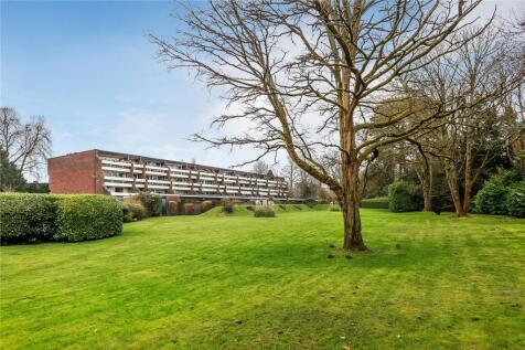 Bancroft Court, Reigate, Surrey, RH2 2 bed apartment for sale