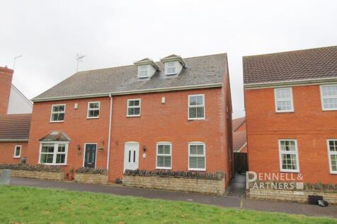4 bedroom semi-detached house for sale