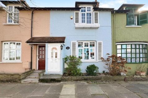 Garden City, Edgware 2 bed terraced house for sale