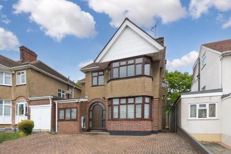 Lavender Avenue, London, NW9 5 bed detached house for sale