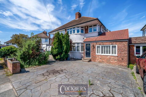 4 bedroom semi-detached house for sale