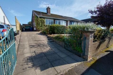 3 bedroom semi-detached bungalow for sale