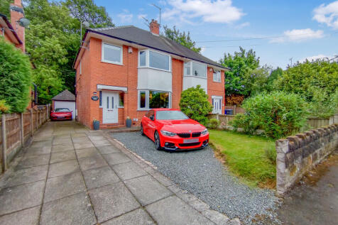3 bedroom semi-detached house for sale