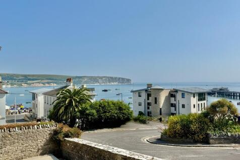 SENTRY ROAD, SWANAGE 2 bed apartment for sale