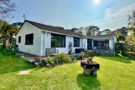 BON ACCORD ROAD, SWANAGE 3 bed detached bungalow for sale