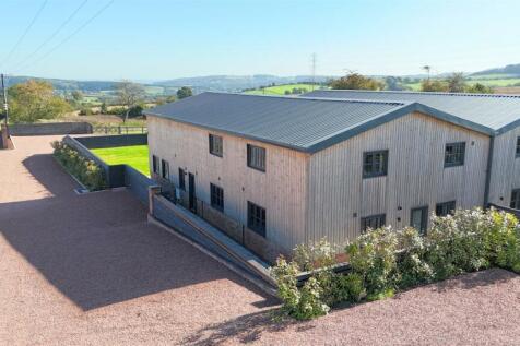 4 bedroom barn conversion for sale