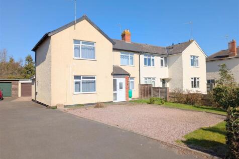 3 bedroom semi-detached house for sale