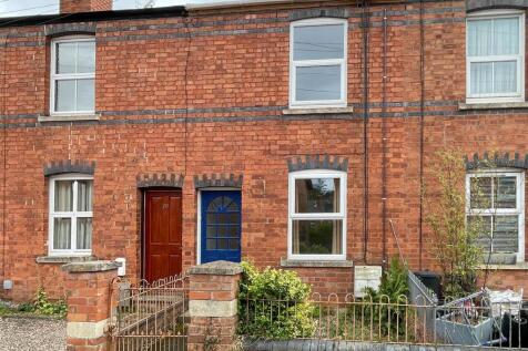 Lower Chase Road, Malvern 2 bed terraced house for sale