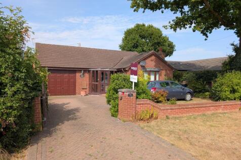 WORCESTER ROAD, HANLEY SWAN 2 bed detached bungalow for sale
