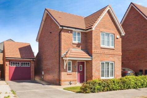Stanley Parkway, Wakefield WF3 3 bed detached house for sale