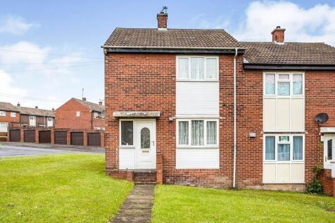 Queen Elizabeth Drive, West Yorkshire... 2 bed end of terrace house for sale