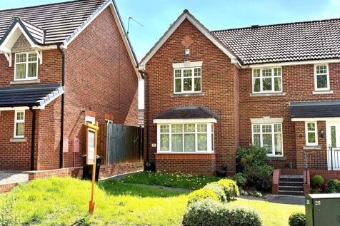 2 bedroom semi-detached house for sale