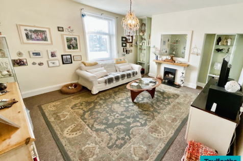 2 bedroom property for sale