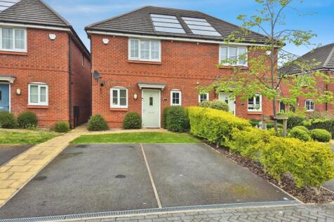 3 bedroom semi-detached house for sale