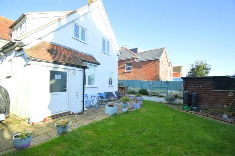 SHORT WALK TO BEACH * SANDOWN 4 bed detached house for sale
