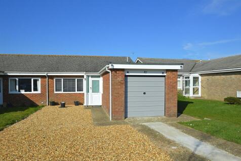 CONVENIENT LOCATION * SHANKLIN 2 bed semi