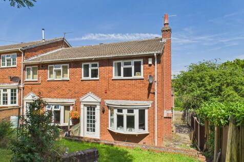 Haddon Close, Carlton, Nottingham 3 bed townhouse for sale