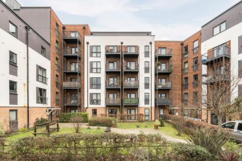 Fairthorn Road, Charlton, SE7 2 bed penthouse for sale