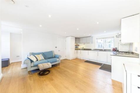 Trafalgar Grove, Greenwich, SE10 3 bed apartment for sale