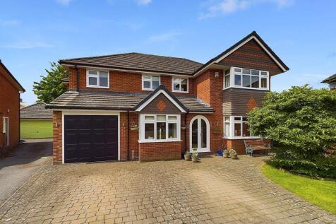 Broadoaks, Rossett, LL12 5 bed detached house for sale