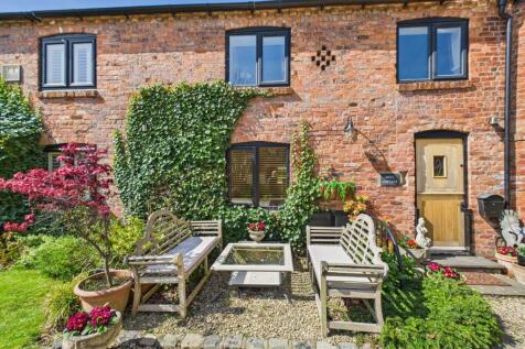 Commonwood, Holt, LL13 2 bed barn conversion for sale