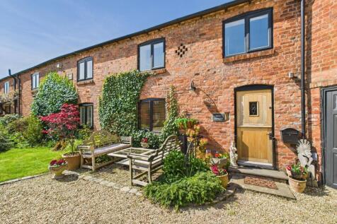 Commonwood, Holt, LL13 2 bed barn conversion for sale