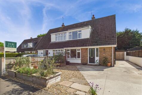 Tewkesbury Close, Upton, CH2 3 bed semi