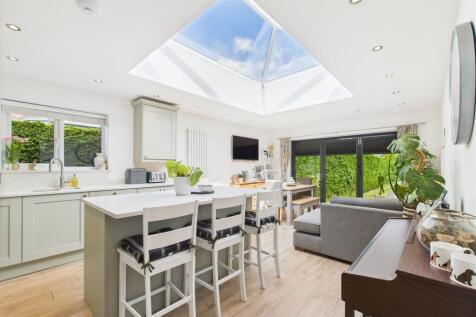 Walkers Lane, Farndon, CH3 3 bed detached bungalow for sale