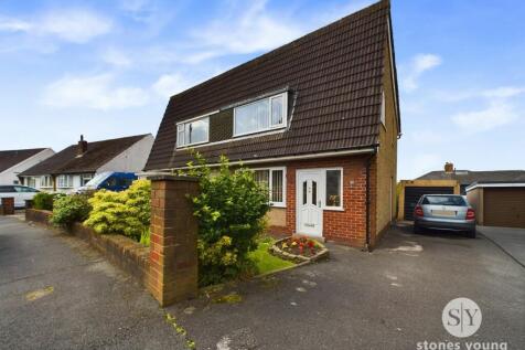 Sunnybower Road, Blackburn, BB1 3 bed semi