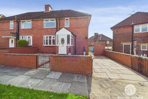 4 bedroom semi-detached house for sale