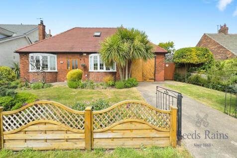 Cross Hills Lane, North Yorkshire YO8 4 bed bungalow for sale